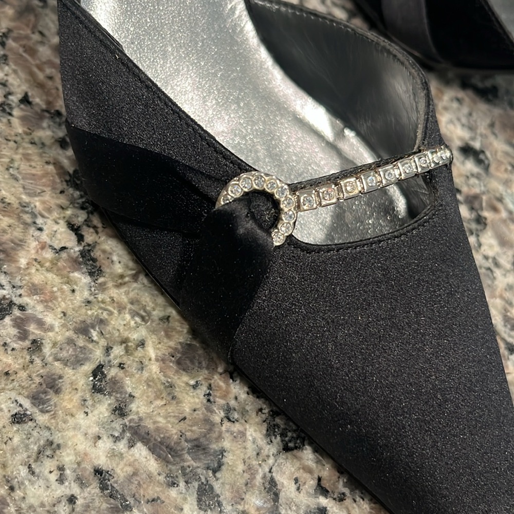 Stuart Weitzman Pumps - image 3